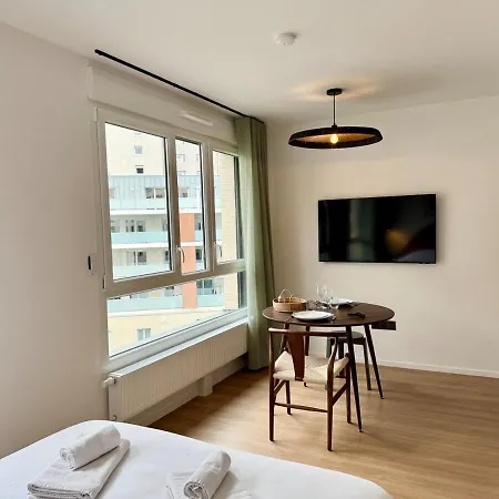 Appartement We Live Sharies B303 Reims