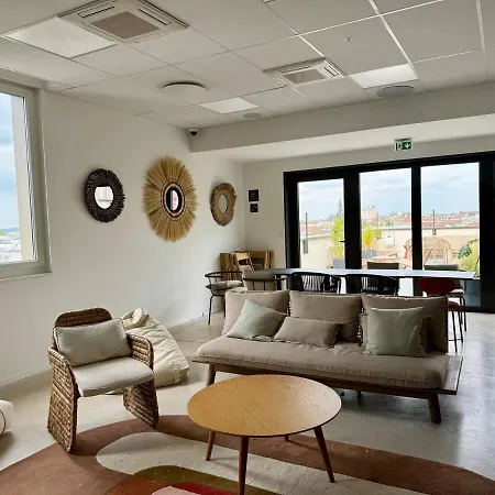 Appartement We Live Sharies B303 *