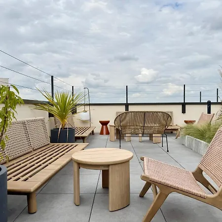 We Live Sharies B303 * Reims